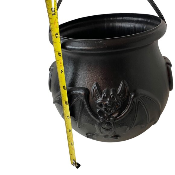 Vintage Black Plastic Halloween Cauldron Winged Devil Bat Magic Trick or Treats - Picture 3 of 5